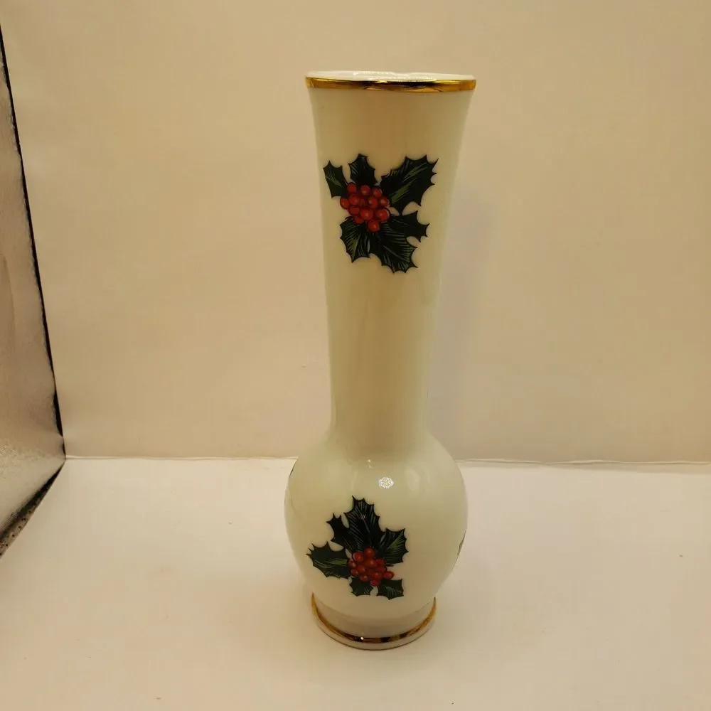Lefton China Holly Christmas Bud Vase 6‎ 1/2